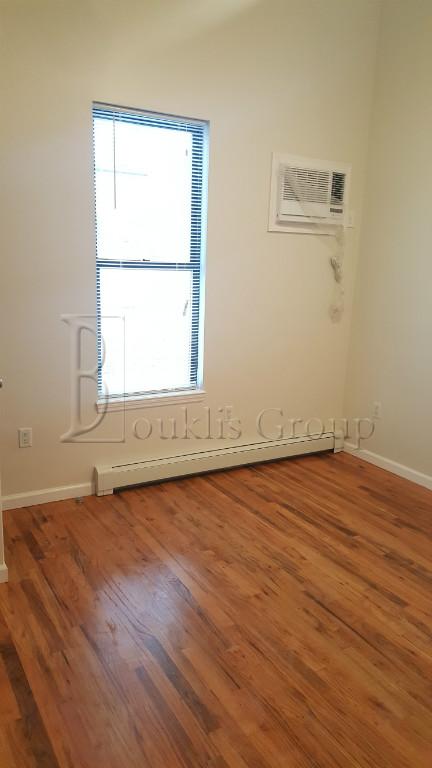 Foto del edificio - 2552 31st St