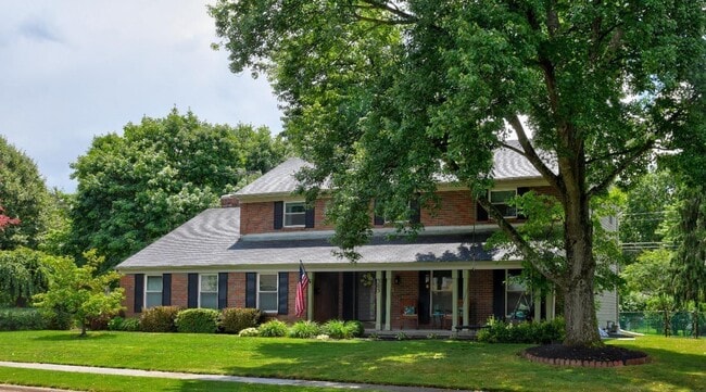 Building Photo - 303 Greenglade Ave