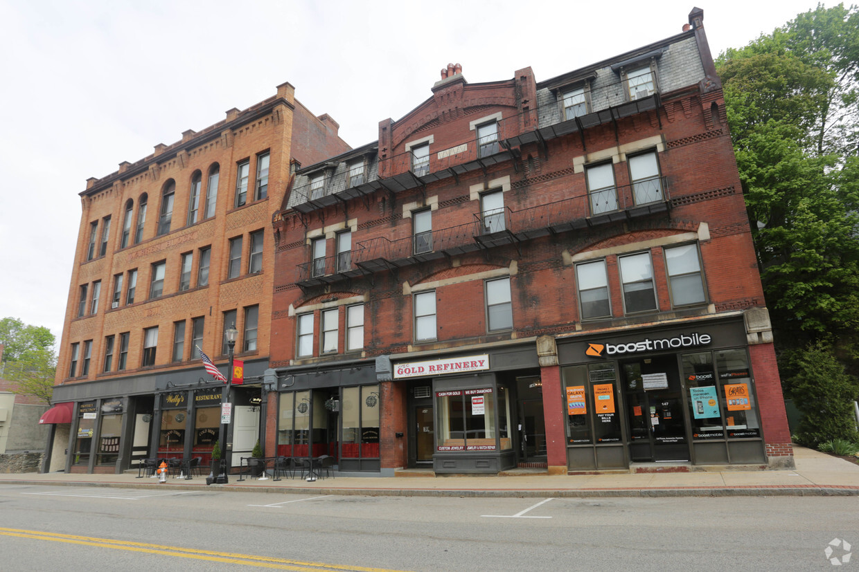 Building Photo - 147-155 Main St