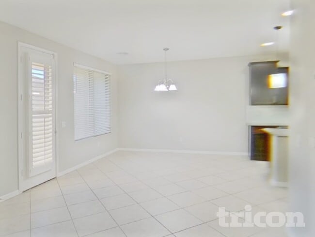 Building Photo - 10250 Copalito Dr