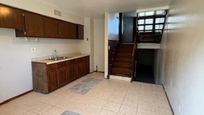 Foto del edificio - 8836FN95thY