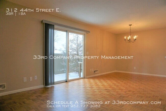 Building Photo - Great Town Home in Regina Neighborhood!