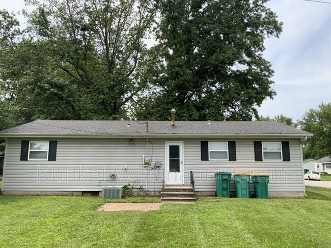 Photo - 203 Renee Dr House