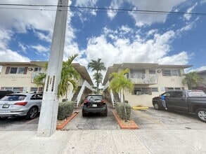 Building Photo - 835 W 29th St