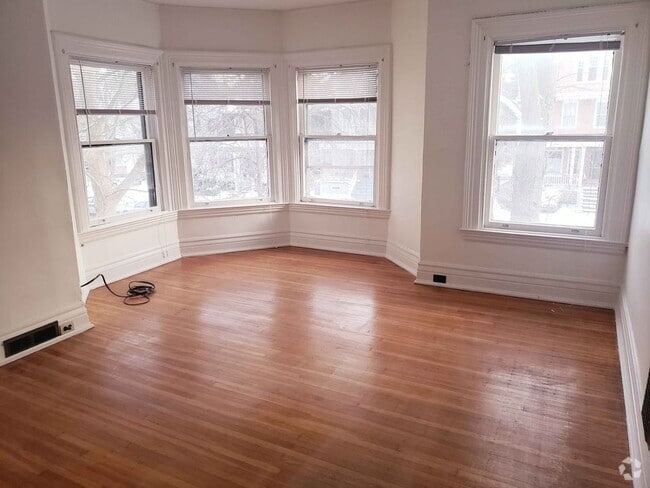 Building Photo - 207 Lancaster Ave