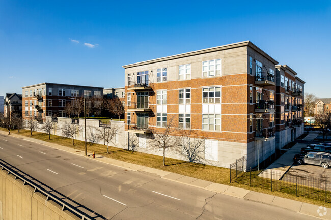 Foto del edificio - Garden Lofts