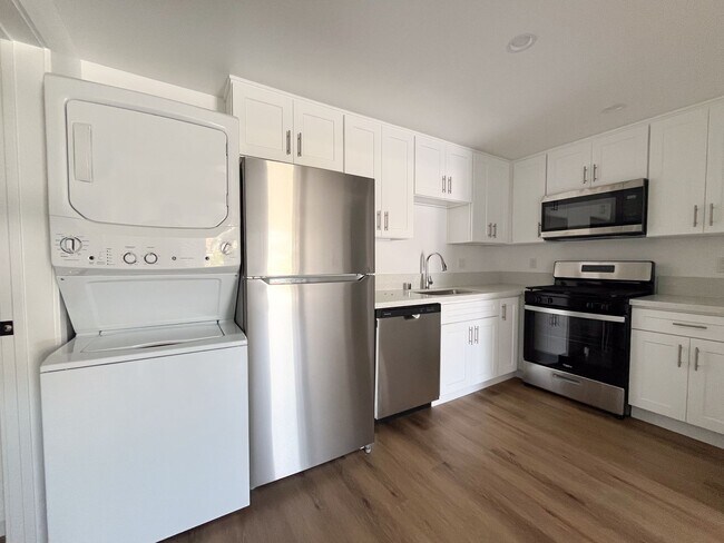 Foto del interior - 116 N Helberta Ave