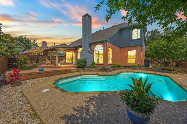 Foto del edificio - 2713 Creek Crossing Dr