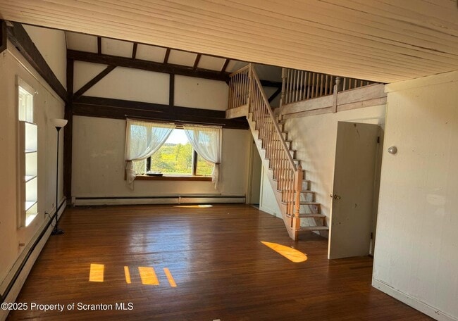 Foto del edificio - 394 Dennis Rd