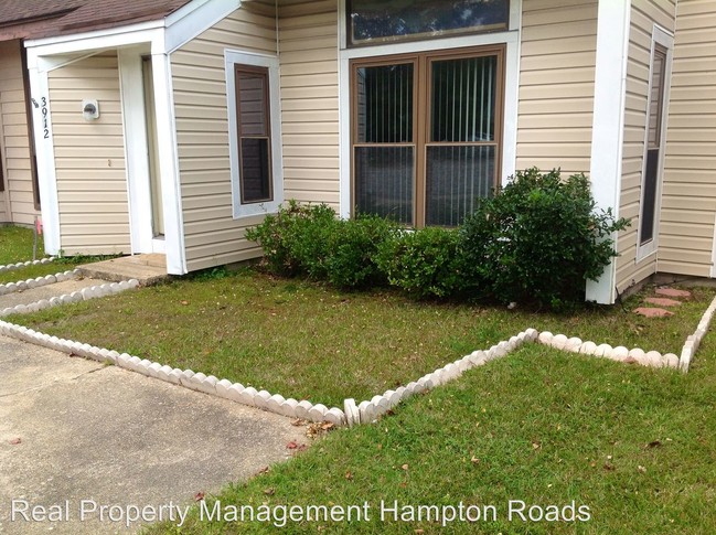 Foto del edificio - 3912 Thalia Trace Ct