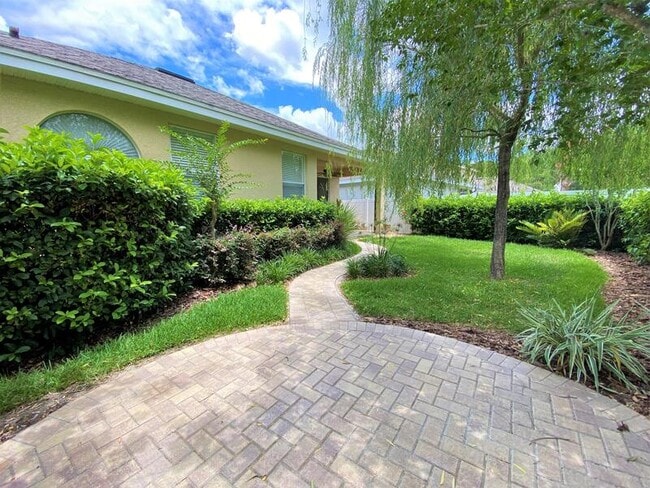 Building Photo - 9376 Ravens Willow Dr