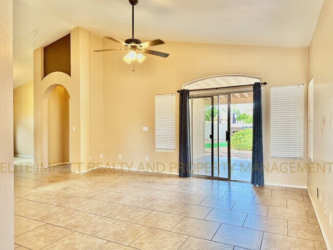 Building Photo - 8999 E Marci Lynne Way