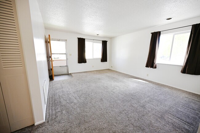 Foto del edificio - 1104 3rd Ave W