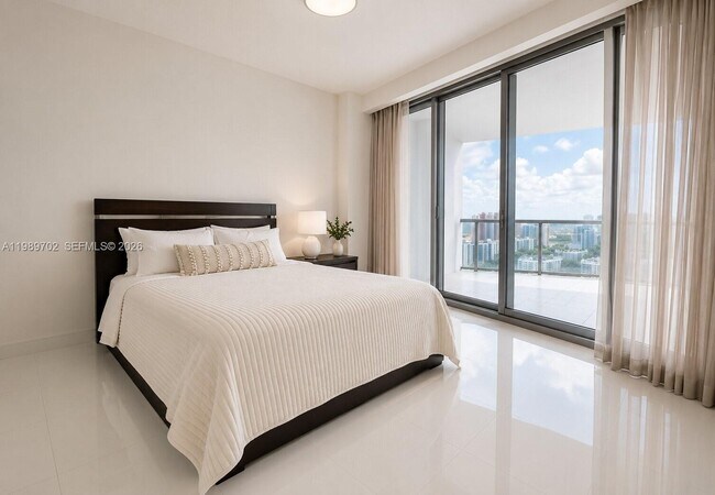Foto del edificio - 17121 Collins Ave