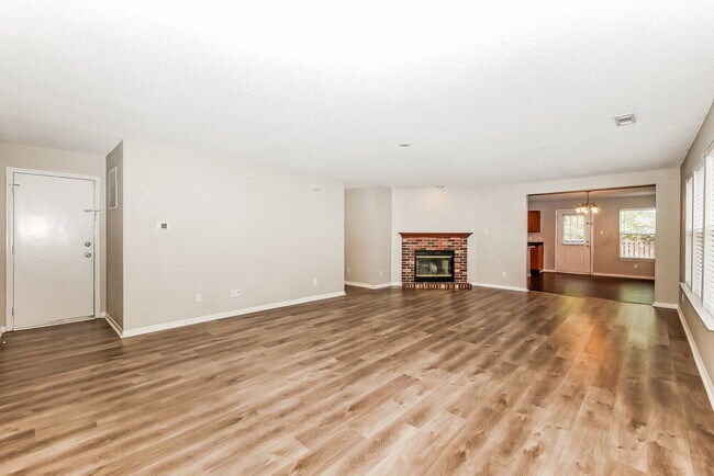 Foto del edificio - 10236 Hatherley Way