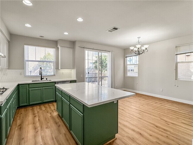 Foto del edificio - 20546 Earl St