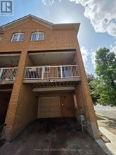 Building Photo - 98 Birdstone Crescent
