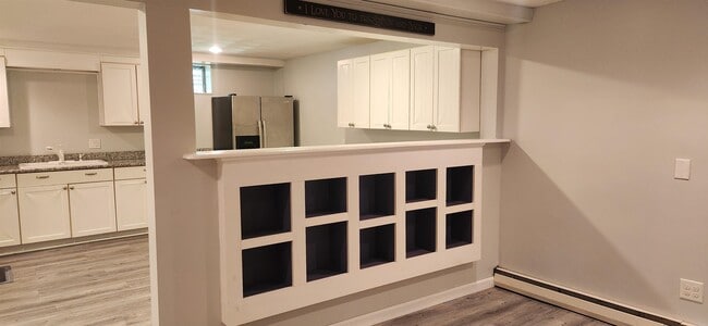 Foto del edificio - 62 Hovey Rd