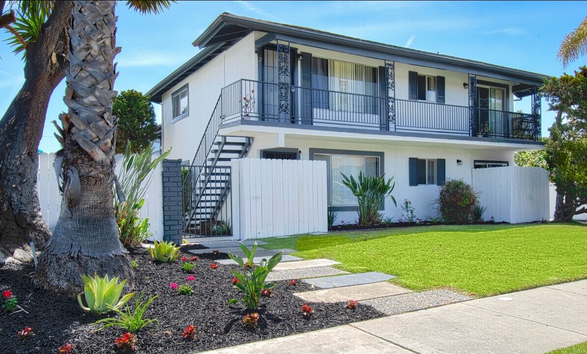 Foto principal - 10560 Bell St