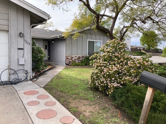 Front - 5224 Brockbank Pl