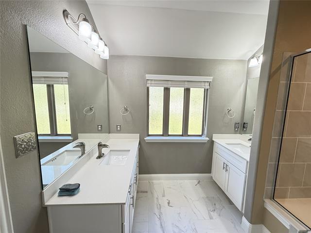 Foto del edificio - 545 Teton St