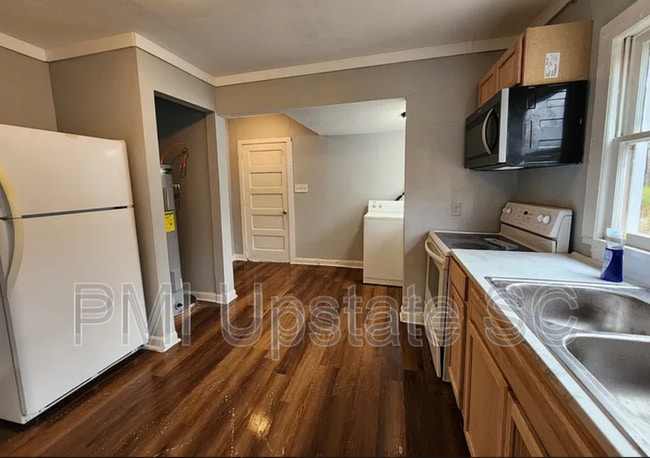 Building Photo - 521 Mildred St