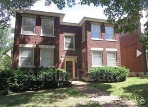 Building Photo - 1364 McCausland Ave