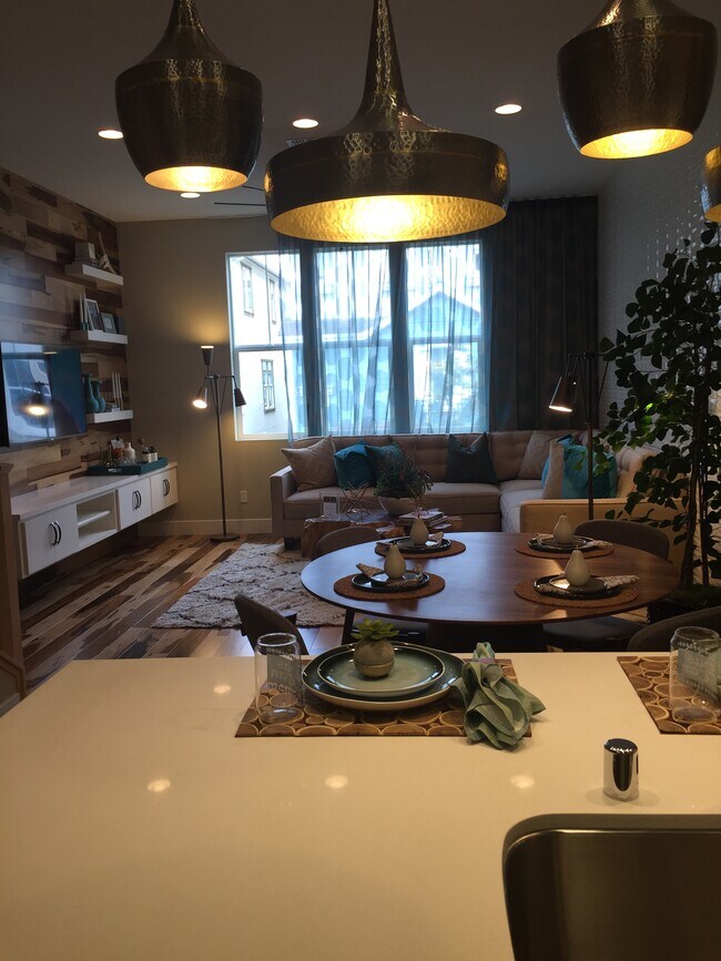 Foto del edificio - 5515 Azalea Way