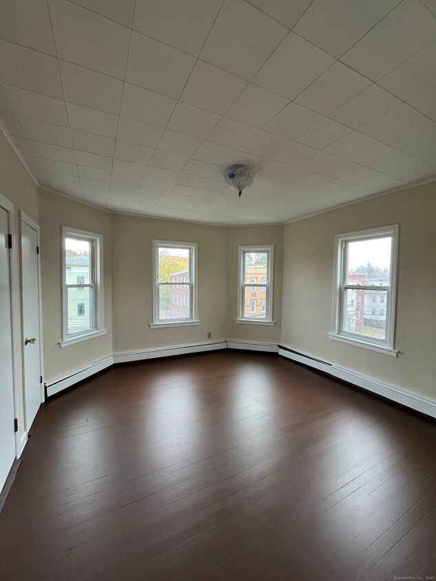 Primary Photo - 314 High St