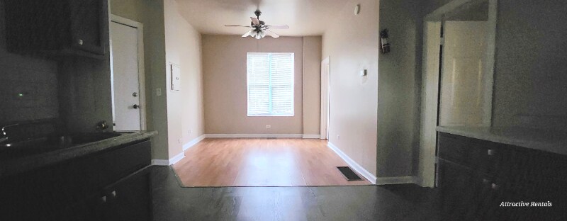 Foto principal - 1018 W 64th St