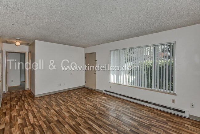 Foto del edificio - 19849 NE Halsey St