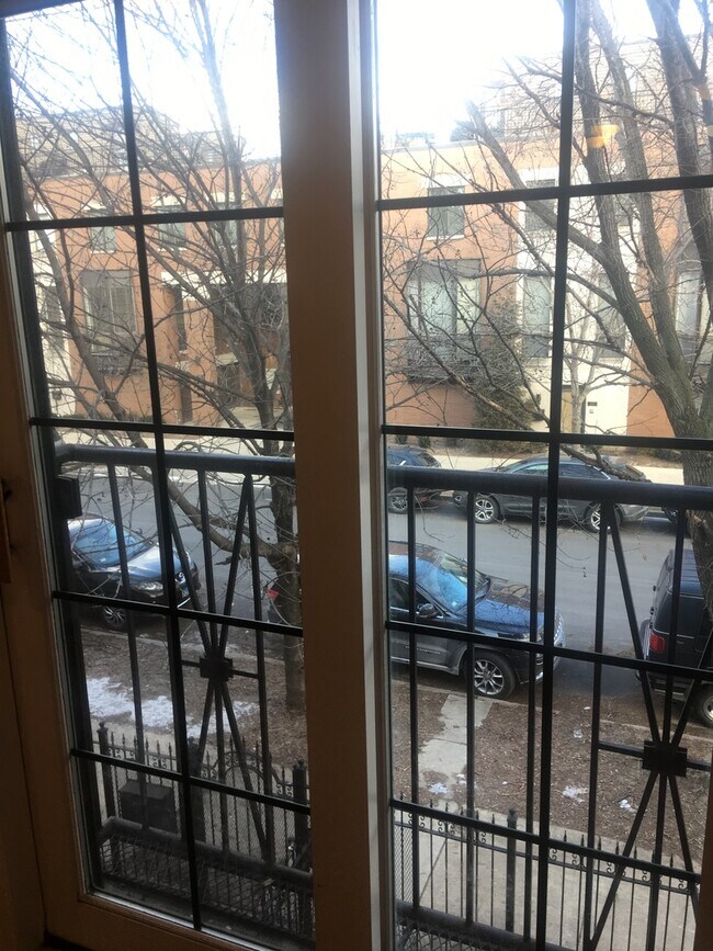 Foto del edificio - 1442 N Cleveland Ave