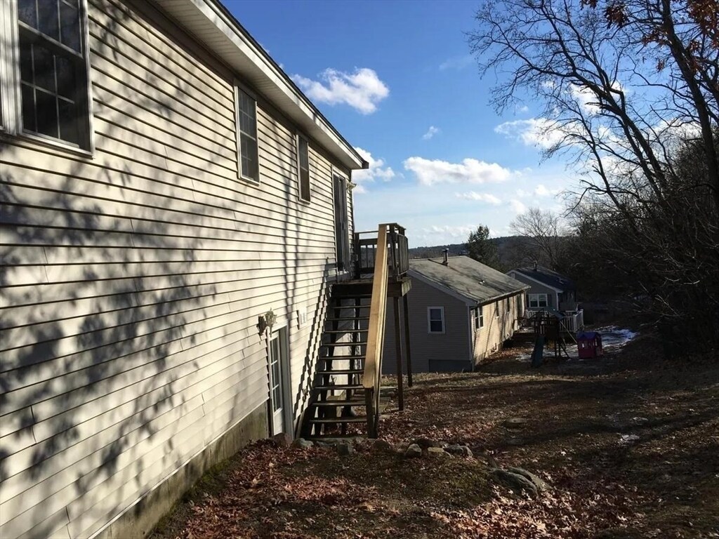 Primary Photo - 41 Blueberry Hill Rd