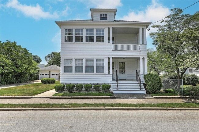 Building Photo - 181 Saratoga Ave