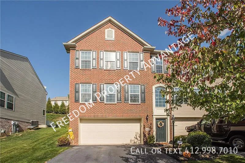 Primary Photo - 333 Maple Ridge Dr