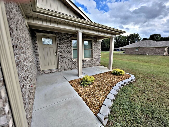 Foto del edificio - HOUSE for RENT Hartselle 3BR