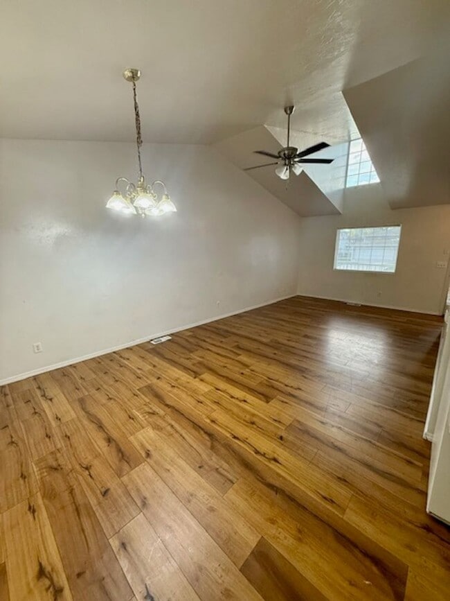 Foto del edificio - 3 Bedroom 2 Bathroom Pet Friendly-Belgrade