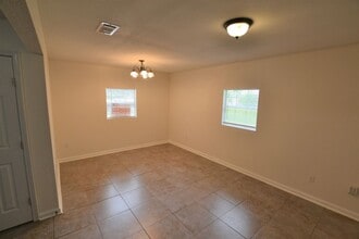 Building Photo - 1857 Theron Dr