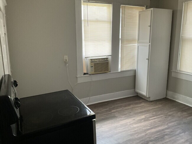 Foto del edificio - Application Special - South Side One Bedroom Apartment for Rent