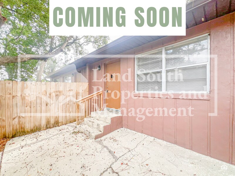 Foto del edificio - 724 Angelina Ln