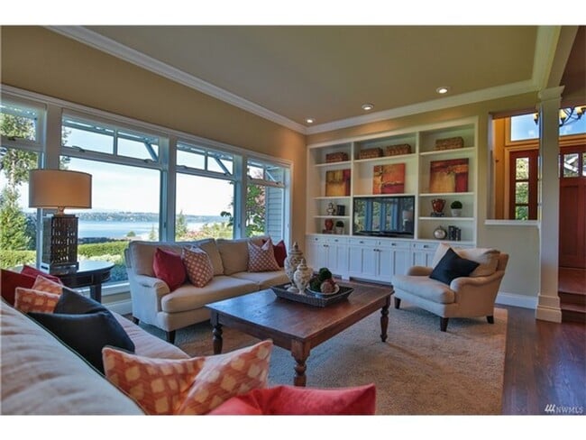 Building Photo - 4bd/3.5ba Kirkland House