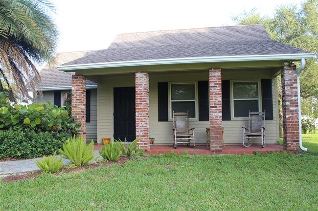 Building Photo - 427 Wayman Cir