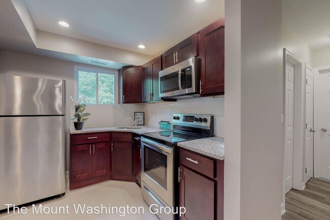 Building Photo - 1405 Wentworth Ave