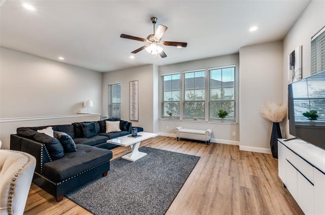 Foto del edificio - 1926 Bel Air Dr