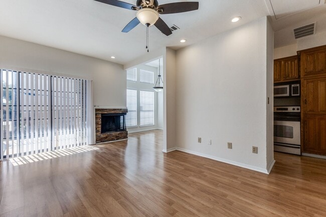 Photo - 3909 Rawlins St Apartment