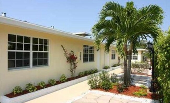 Foto del edificio - 816 NE 17th Ave