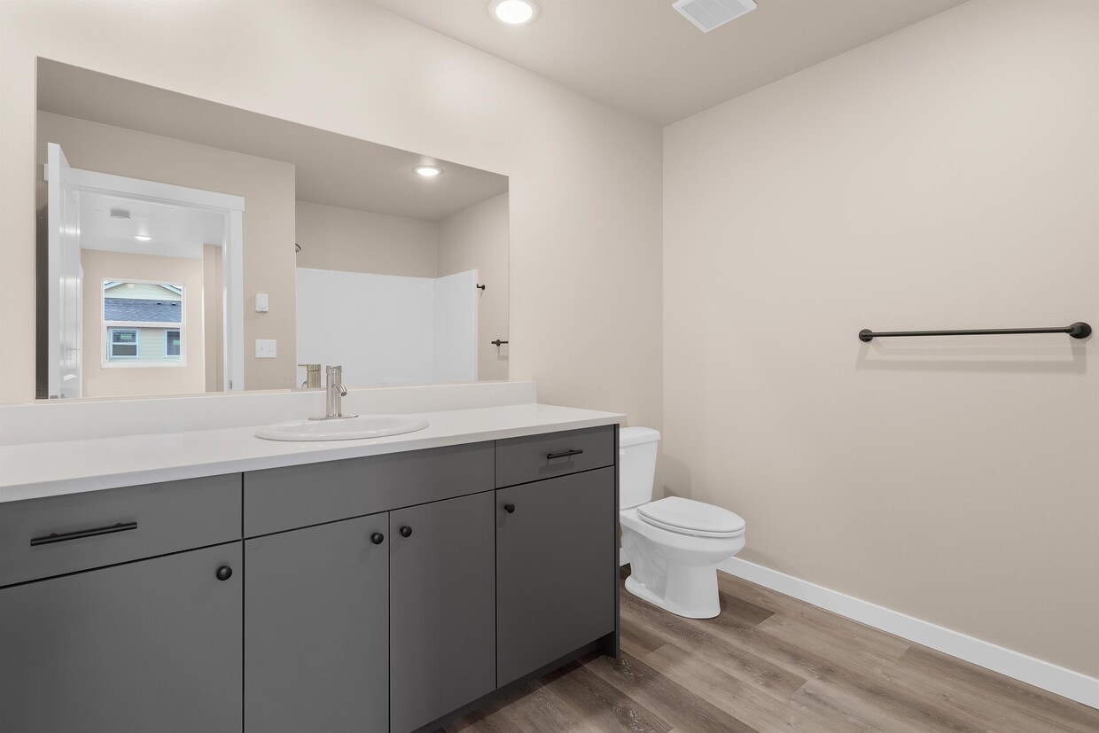 2858 Shore Pine Place Unit 104, Blaine, WA 98230 Apartment for Rent