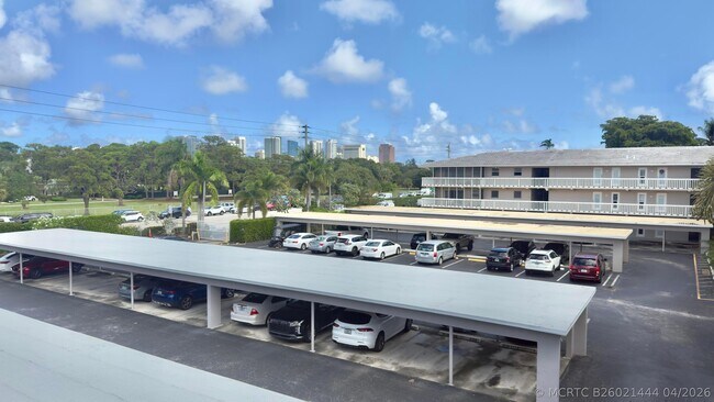 Foto del edificio - 1200 SW 12th Ct