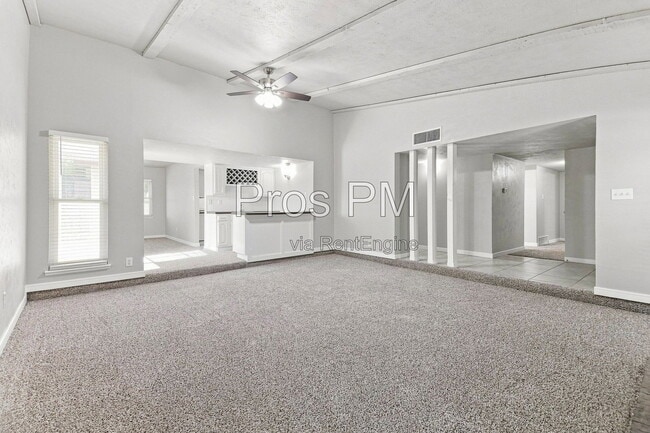 Building Photo - 5281 Reed Dr