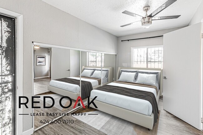 Foto del edificio - 810 W 42nd Pl